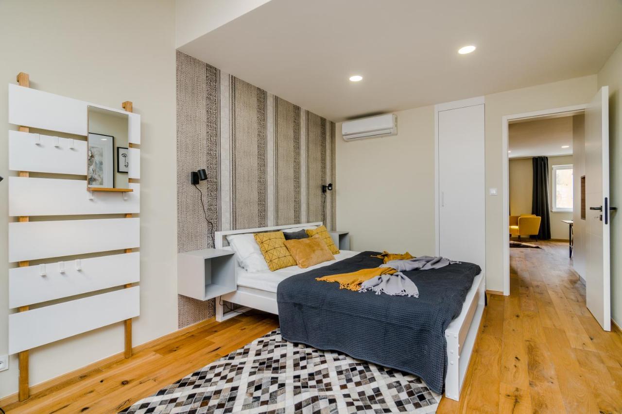 Prague Days - Premium Loft W Terrace - View - Netflix - Ac 아파트 외부 사진